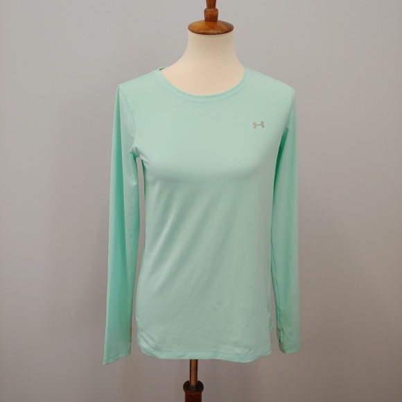 under armour long sleeve with thumb holes